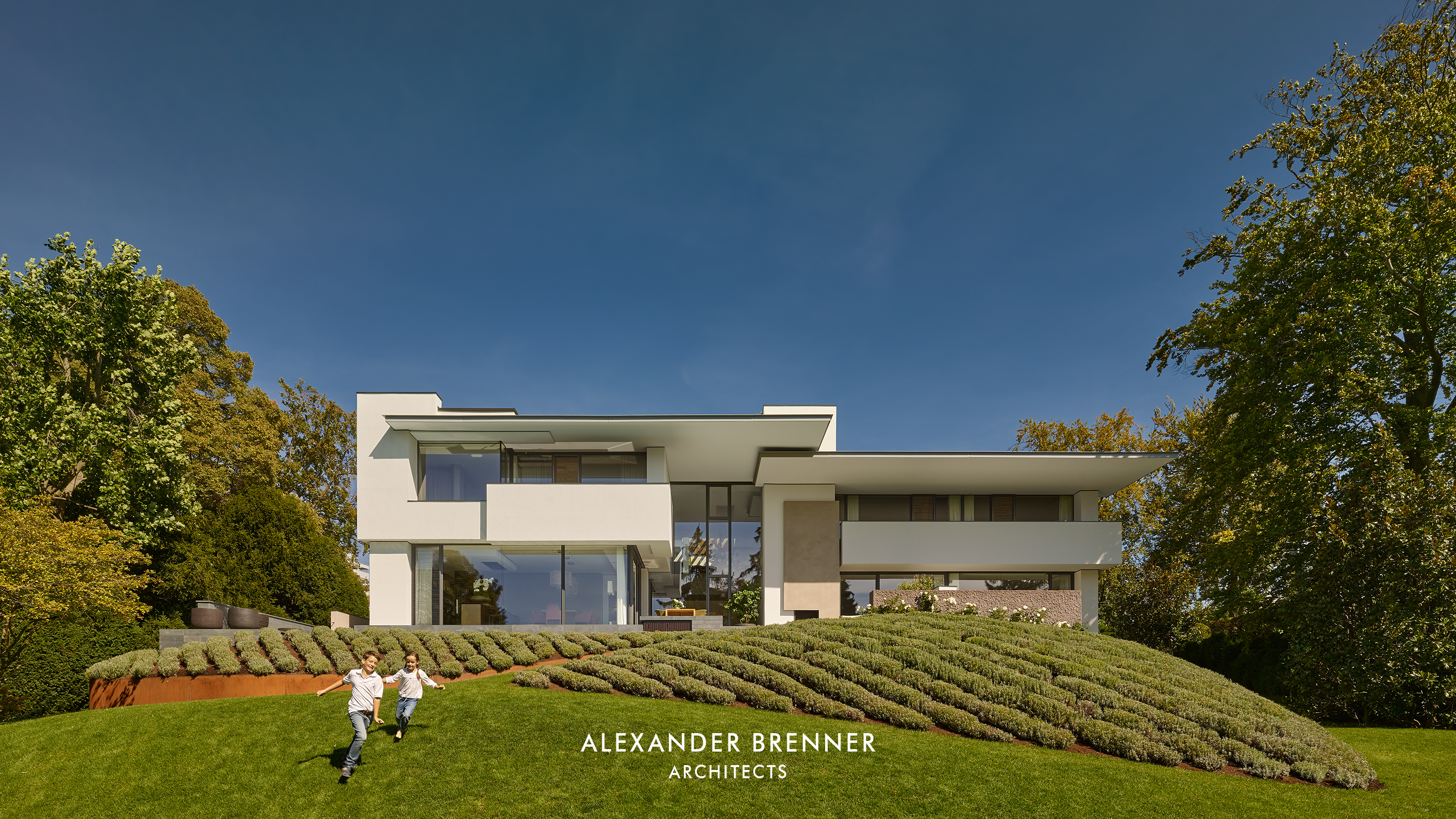 Crown House, Frankfurt - Moderne Villa von Alexander Brenner Architekten - Contemporary luxury residence